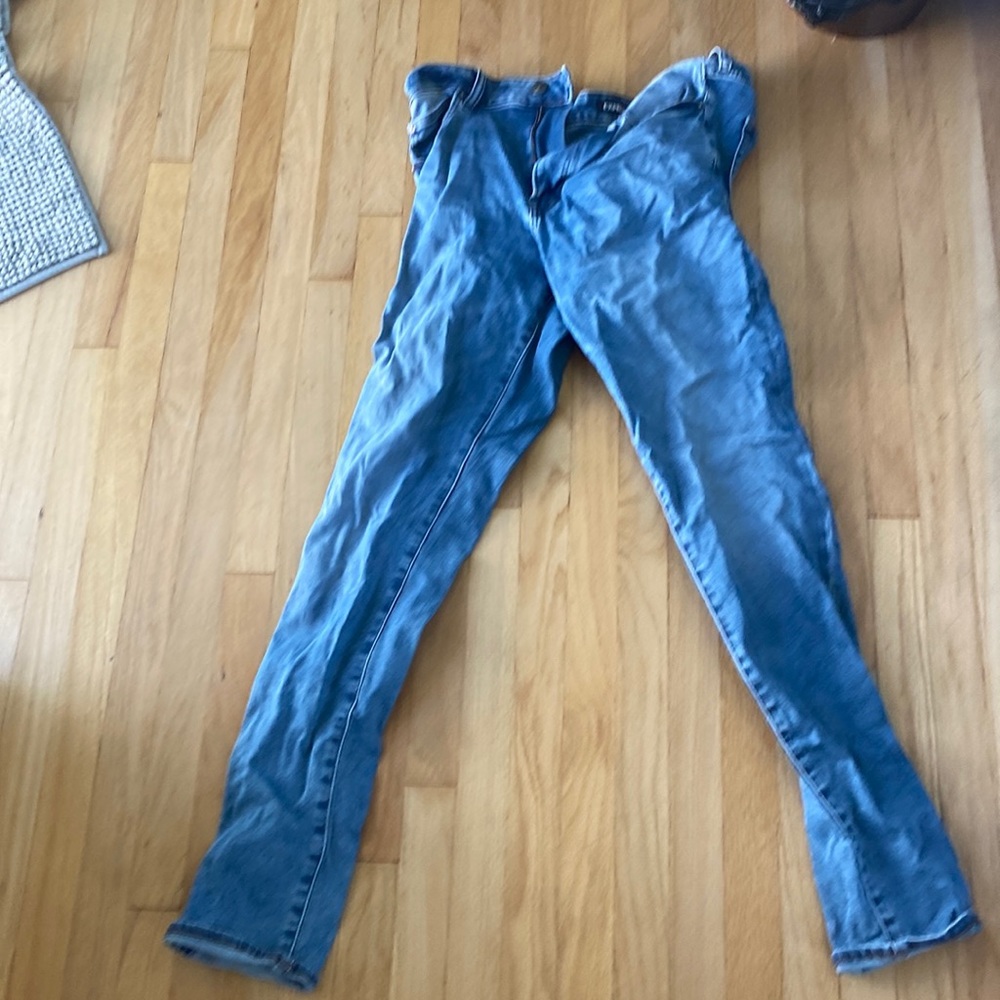 skinny jeans